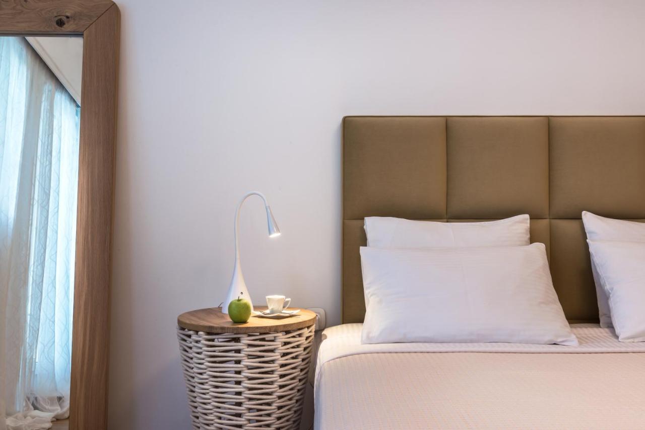 Damma Beachfront Luxury Villa Kamári Eksteriør bilde
